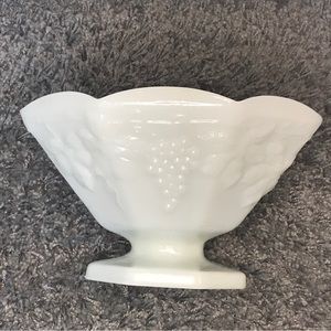 Vintage Anchor Hocking Milk‎ Glass Footed Fruit Bowl - Grape Vine Design - 9”
